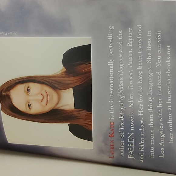 Fallen, Torment & Rapture Novel by Lauren Kate from the Fallen Series - Picture 13 of 14